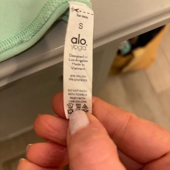 ALO Yoga 7/8 Airbrush Spearmint Leggings - Small - Picture 3 of 8